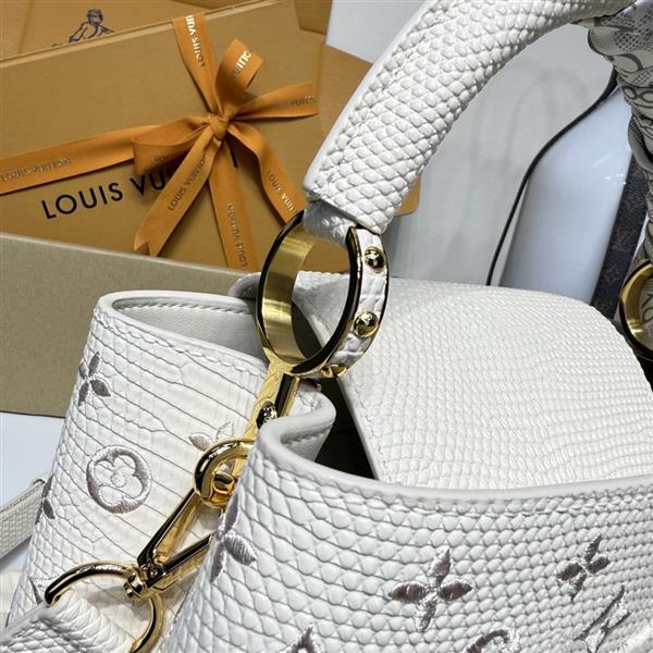 2026120164259270 130